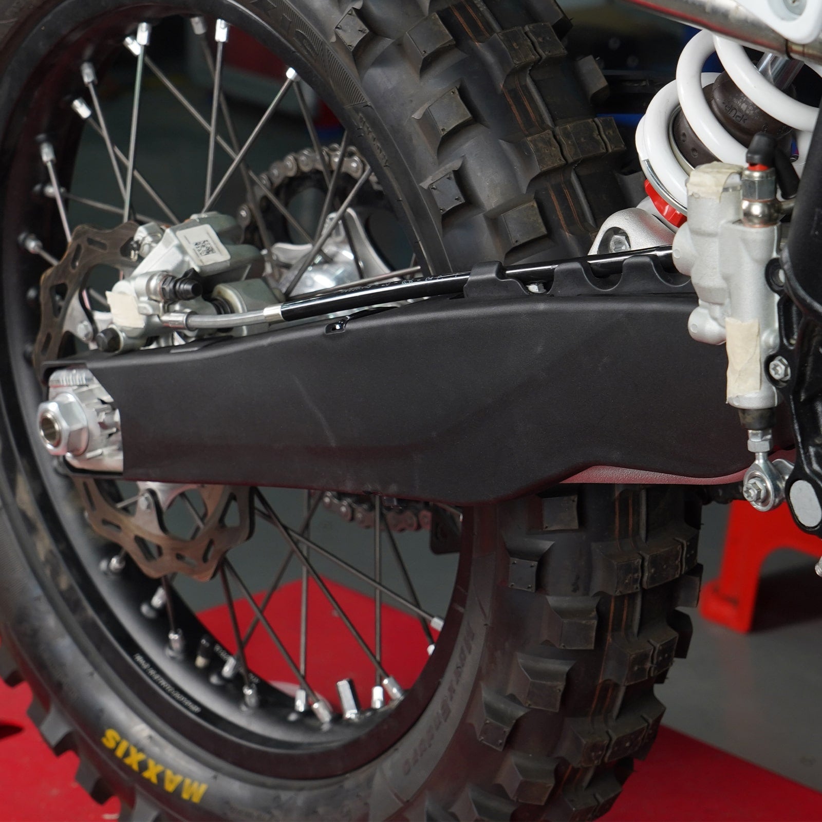 Rear Swingarm Guards For KTM 350 500 EXC-F 2024-2026