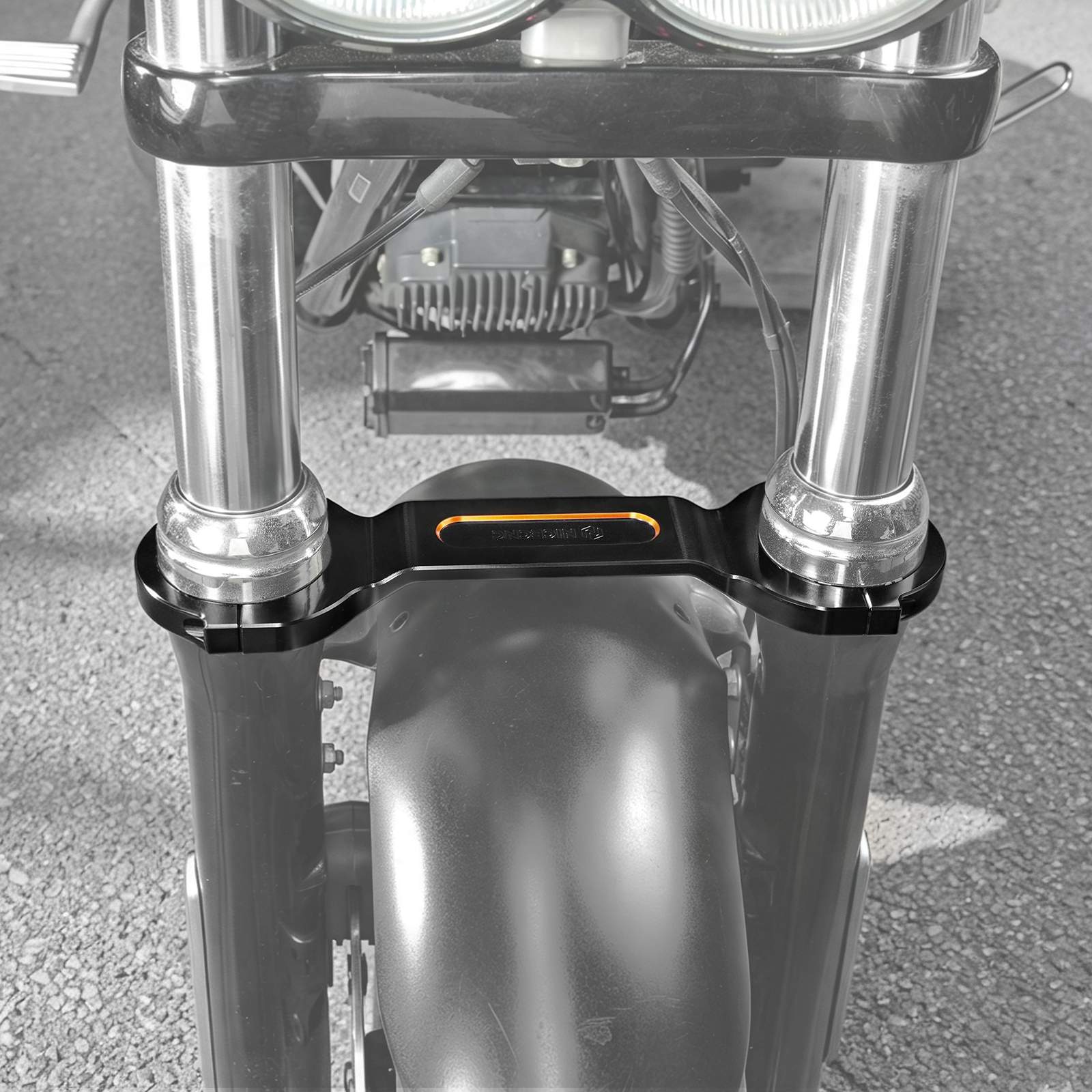 Front-End Stability Fork Brace for Harley Dyna Street Bob Low Rider 2006-2025