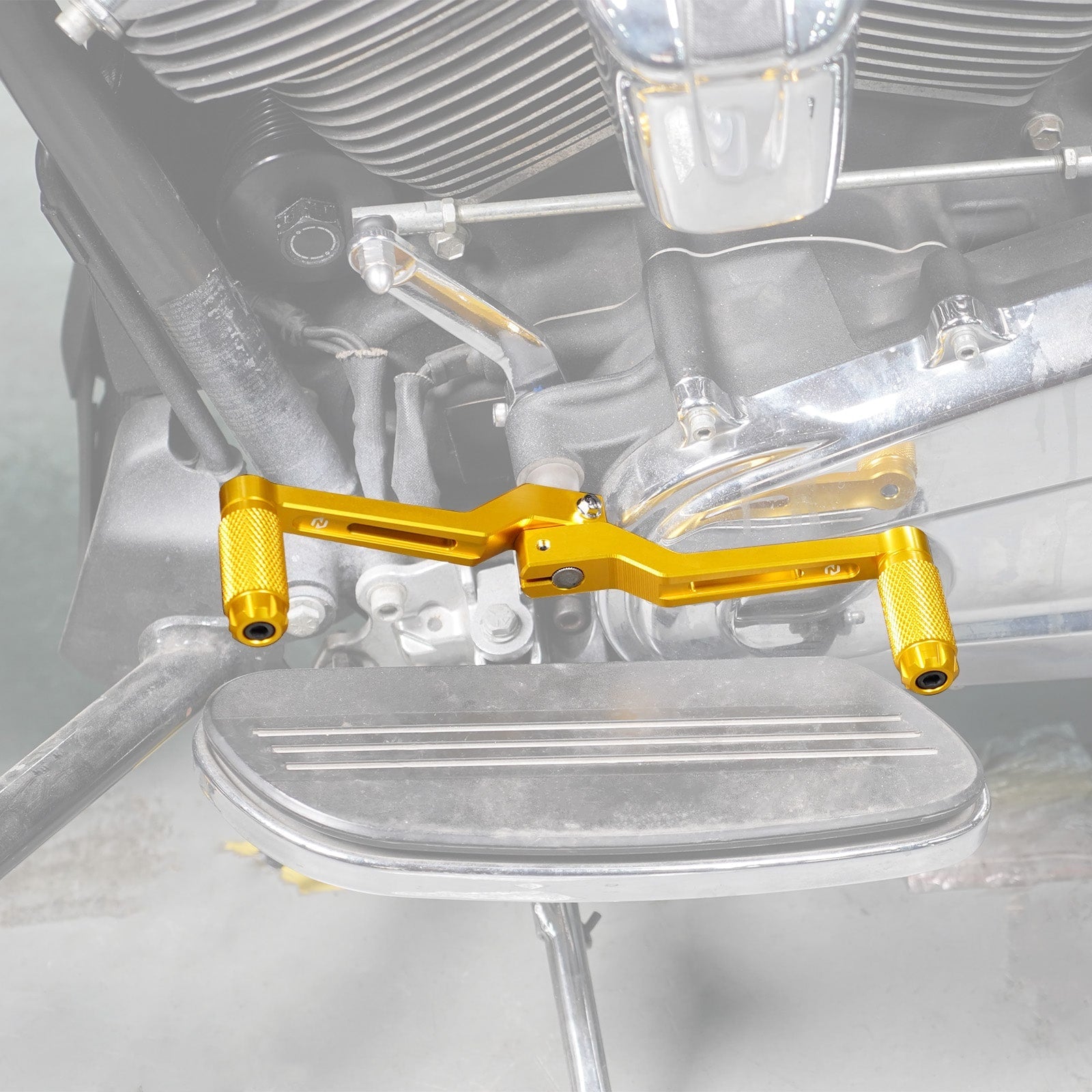 Short Heel Toe Shifter Shift Levers For Harley Fat Boy 114 Softail Slim Heritage Classic