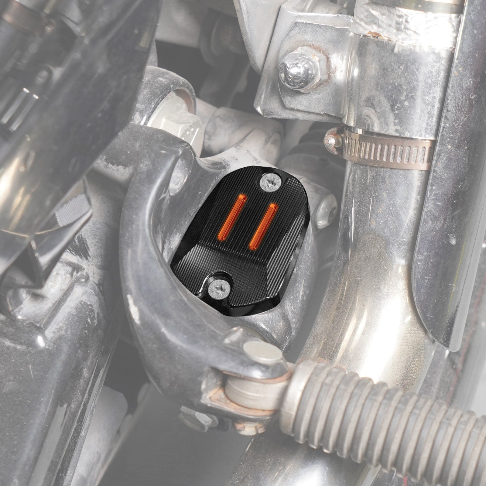 Rear Brake Master Cylinder Cover Cap For Harley Sportster 1200 48 Iron 883 XL