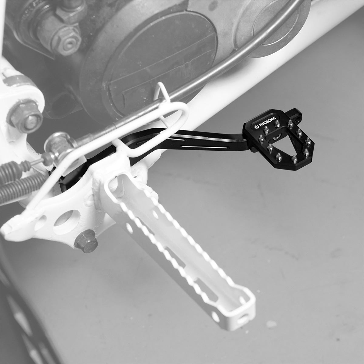 ATV Multi-Position Adjustable Rear Foot Brake Pedal Lever For Yamaha Blaster 200