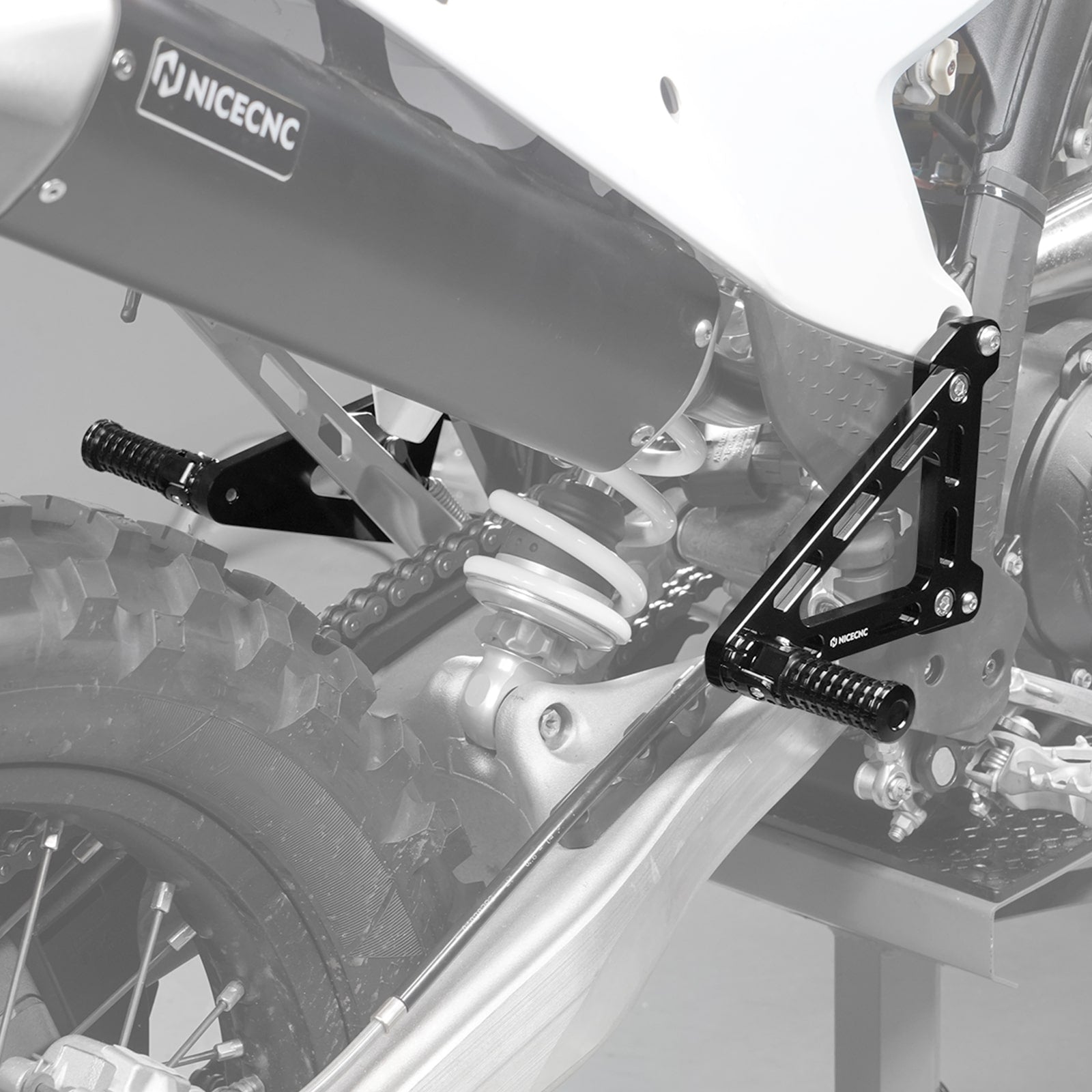 Passenger Foot Pegs Footrest Kit For KTM 350 500 EXC-F 2024-2025