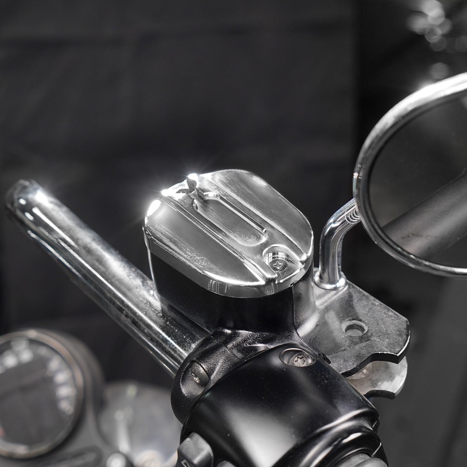 Chromed Front Brake Master Cylinder Cover For Harley Sportster 1200 Iron 883