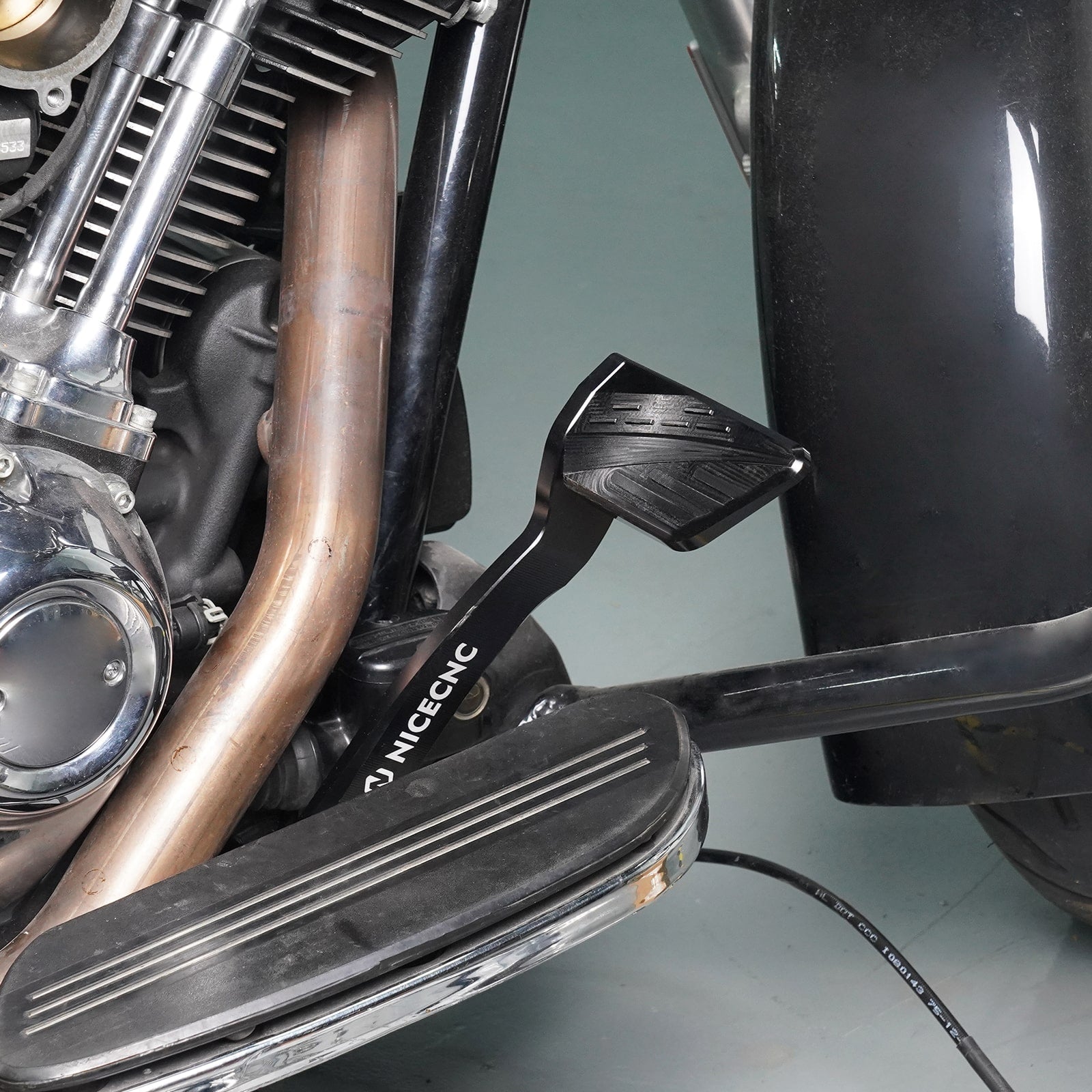 Integrated Rear Brake Arm Lever Peg Pedal Kit For Harley Road King Electra Street Glide