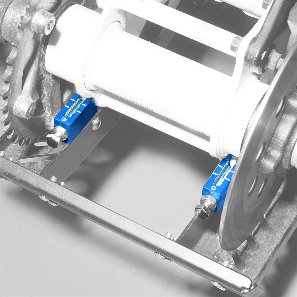 ATV Axle Blocks Chain Adjusters Puller Carrier For Yamaha Blaster 200