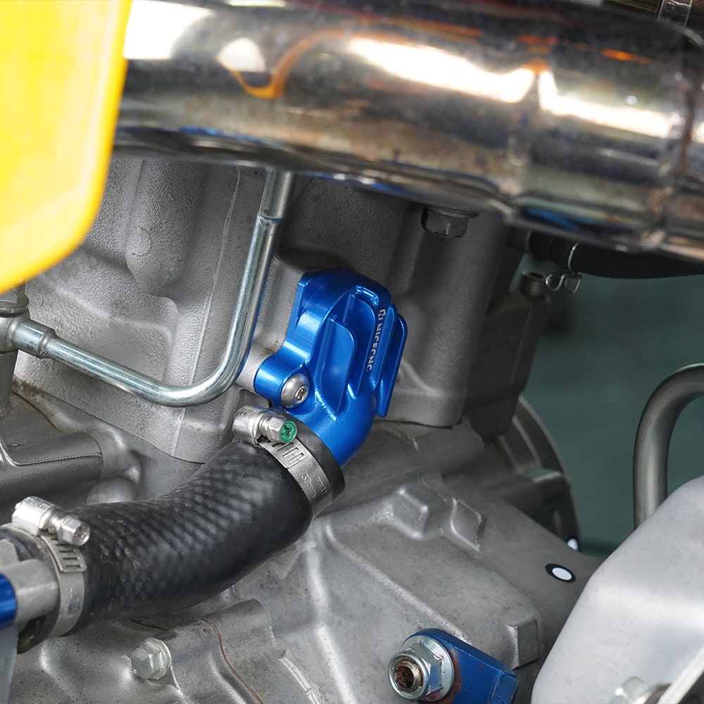 Inlet Outlet Water Pump Joint Thermostat Housing Cover For Yamaha Raptor 700 R 06-26